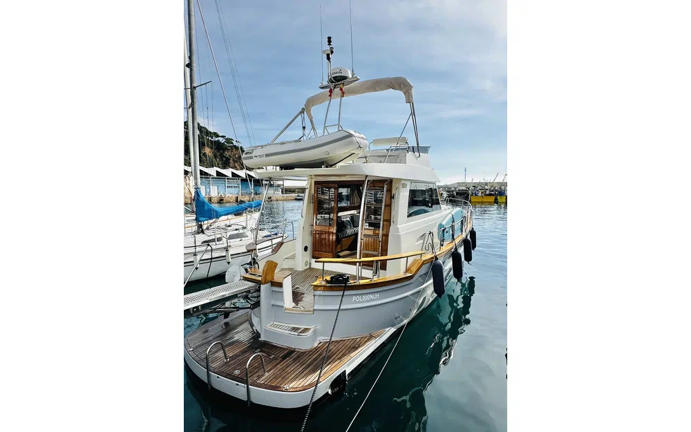 slider 1 Menorquin 145