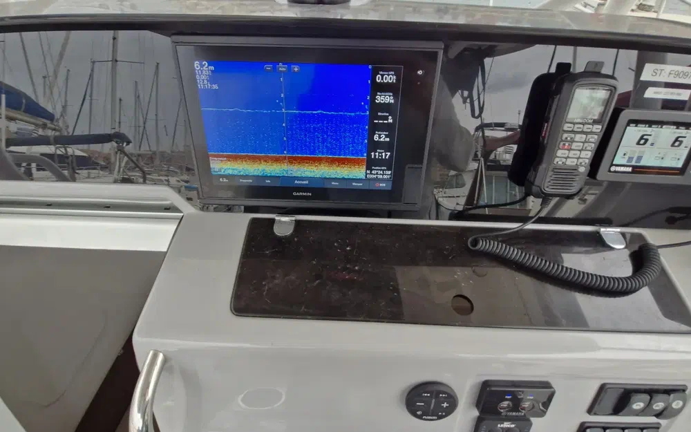 slider 15 Jeanneau Cap Camarat 9.0 CC