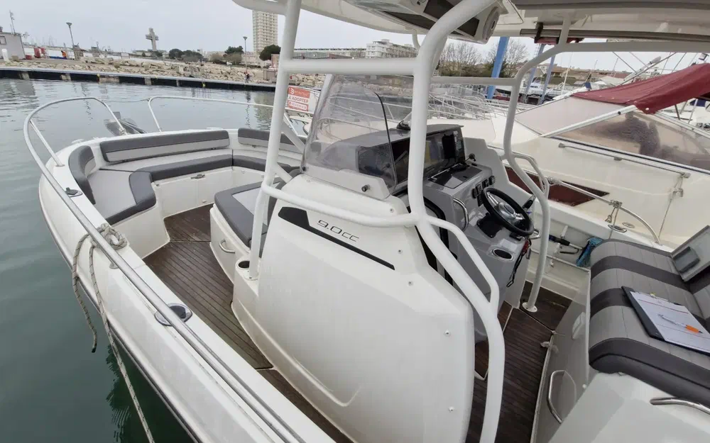 slider 16 Jeanneau Cap Camarat 9.0 CC