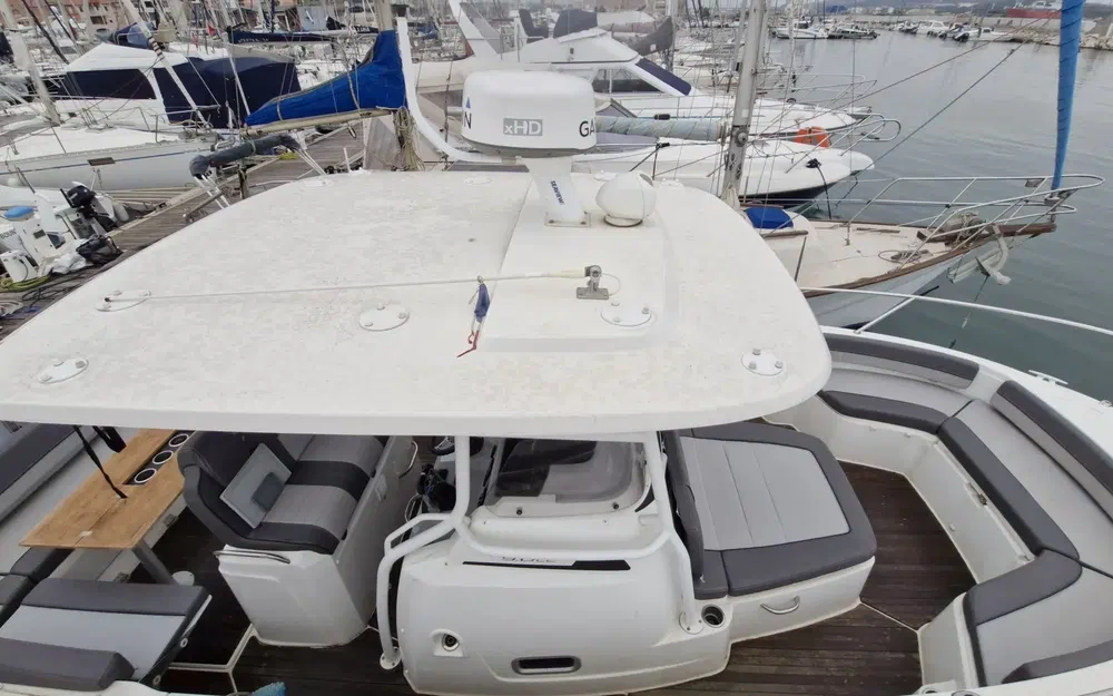 slider 17 Jeanneau Cap Camarat 9.0 CC