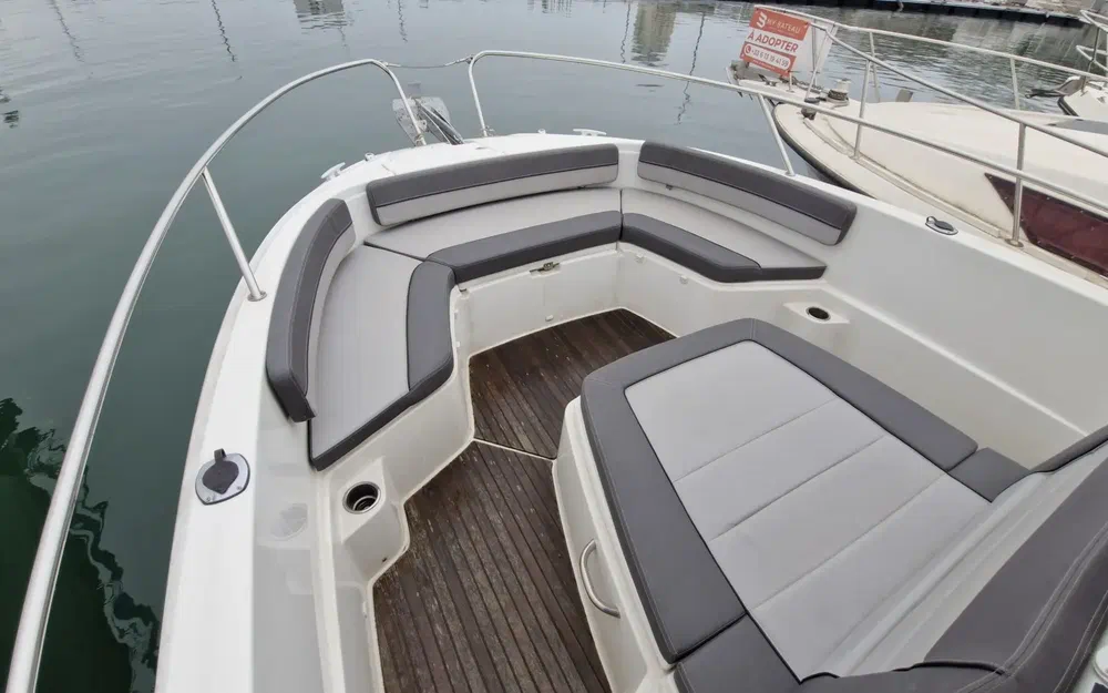 slider 18 Jeanneau Cap Camarat 9.0 CC