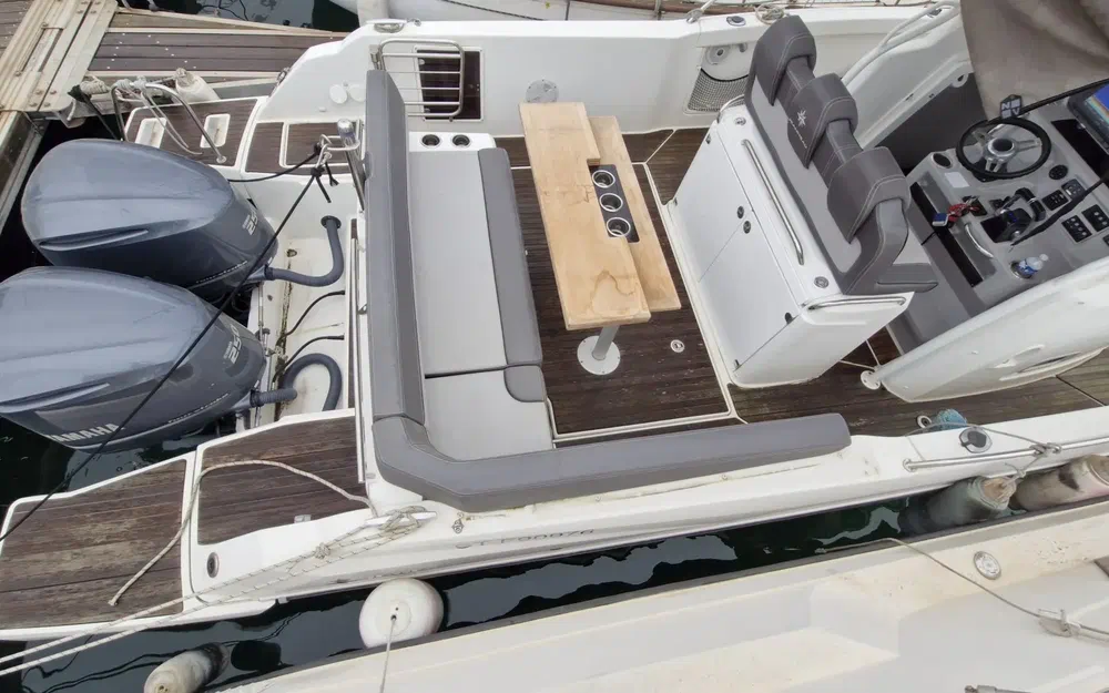 slider 1 Jeanneau Cap Camarat 9.0 CC