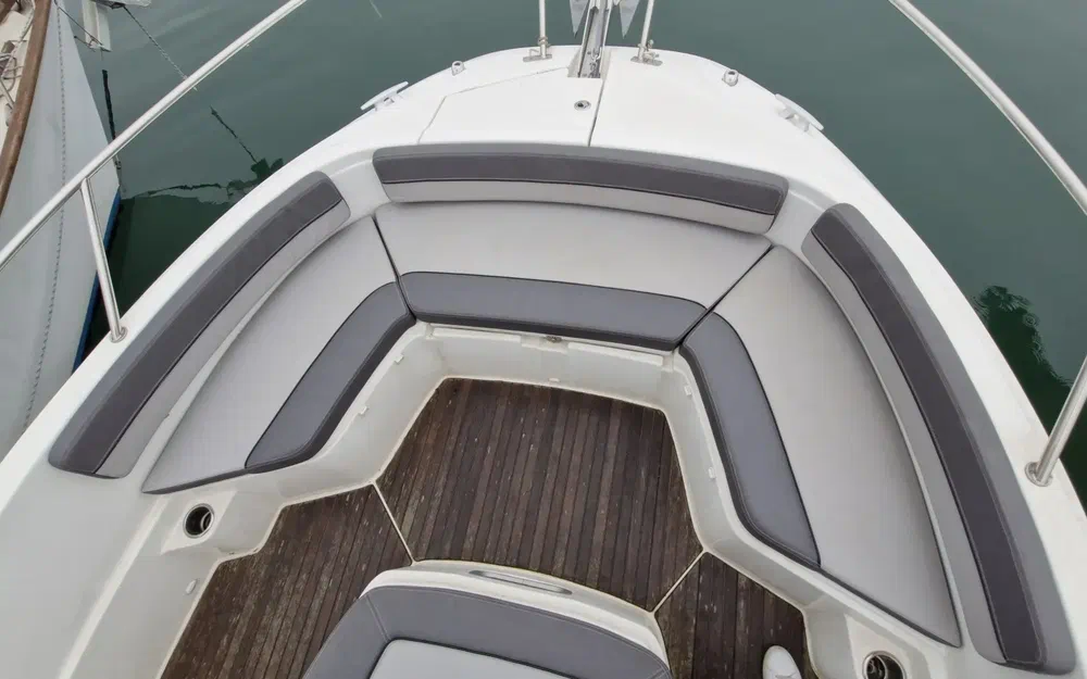 slider 19 Jeanneau Cap Camarat 9.0 CC