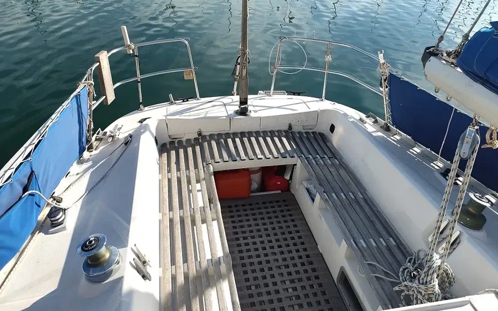 slider 19 Beneteau First 35