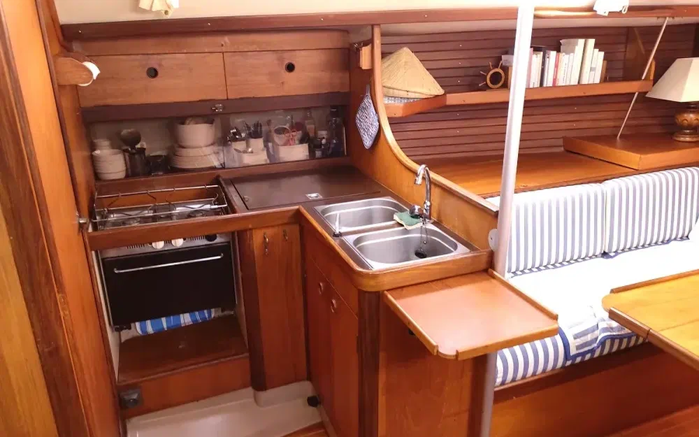 slider 42 Beneteau First 35