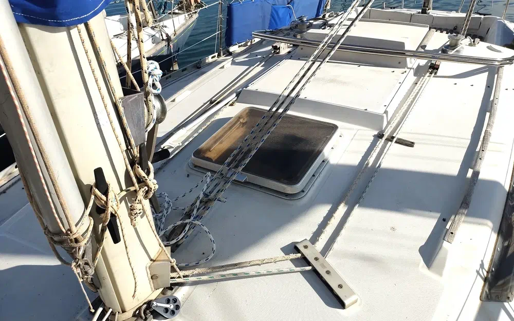 slider 10 Beneteau First 35