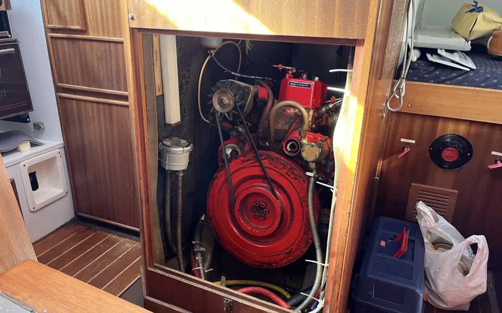 slider 7 Westerly Fulmar 32