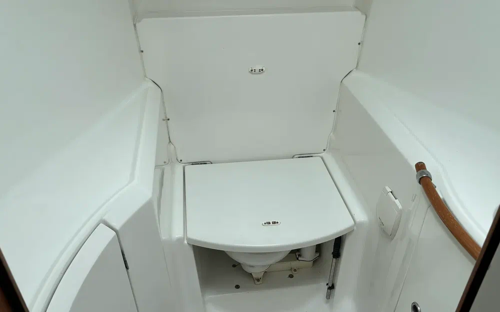 slider 7 Beneteau Oceanis 411