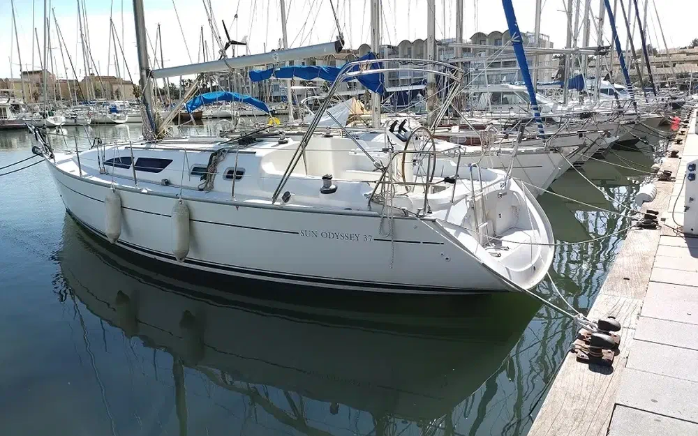 slider 26 Jeanneau Sun Odyssey 37