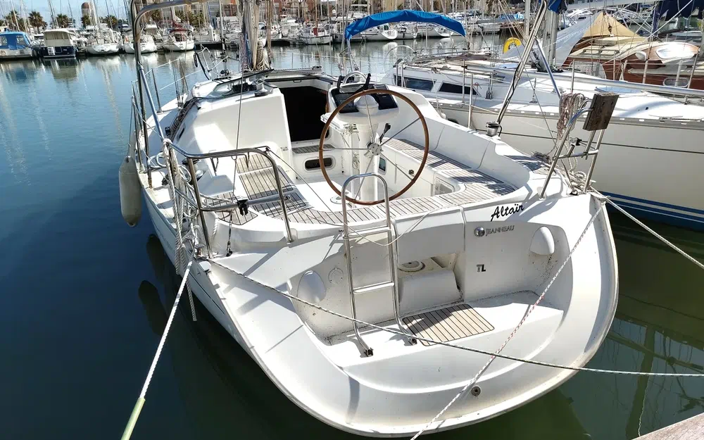 slider 5 Jeanneau Sun Odyssey 37
