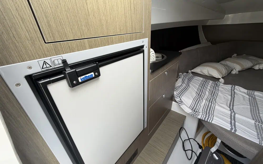 slider 9 Beneteau Flyer 8 SUNdeck V2