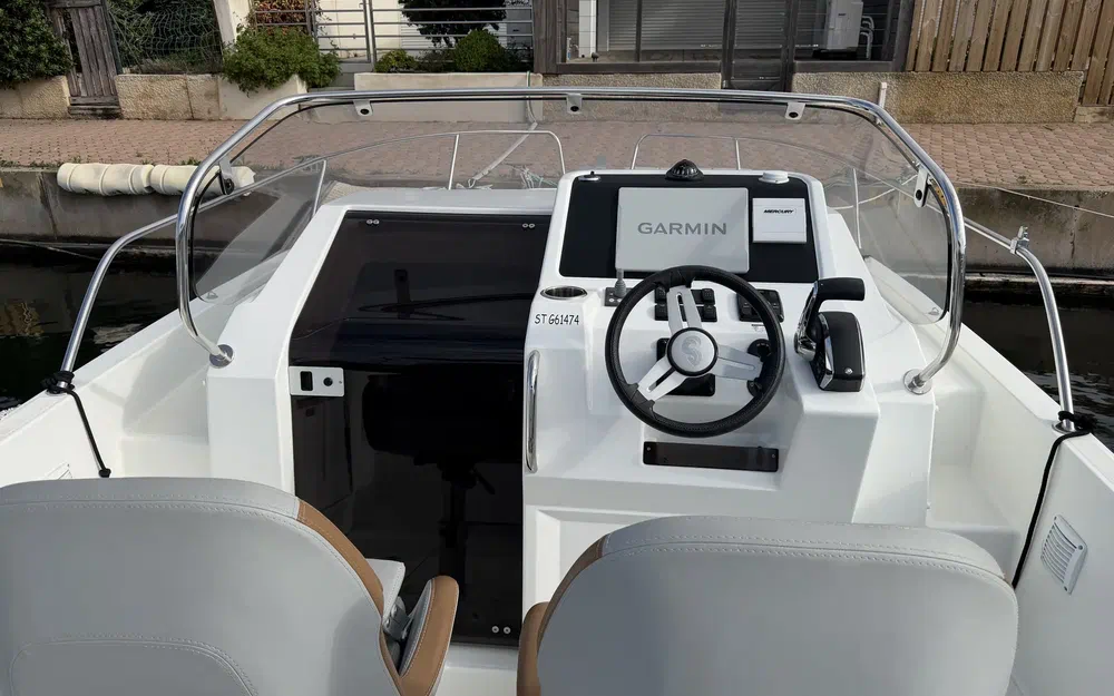 slider 4 Beneteau Flyer 8 SUNdeck V2