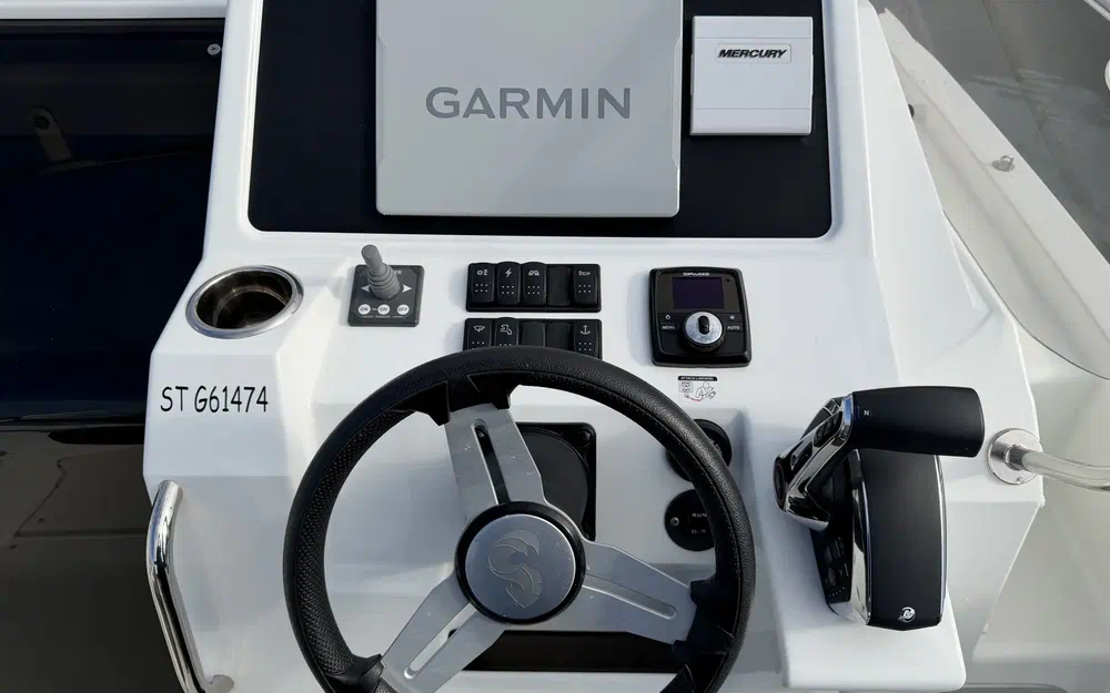 slider 5 Beneteau Flyer 8 SUNdeck V2