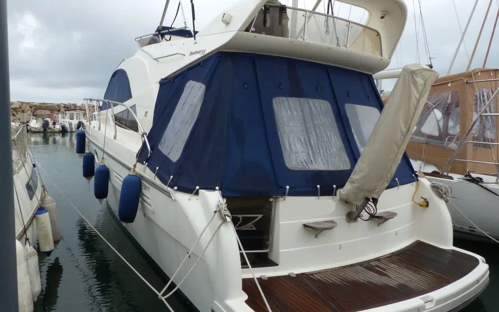 slider 2 Rodman 38 Fly