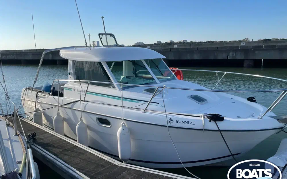 slider 0 Jeanneau Merry Fisher 695