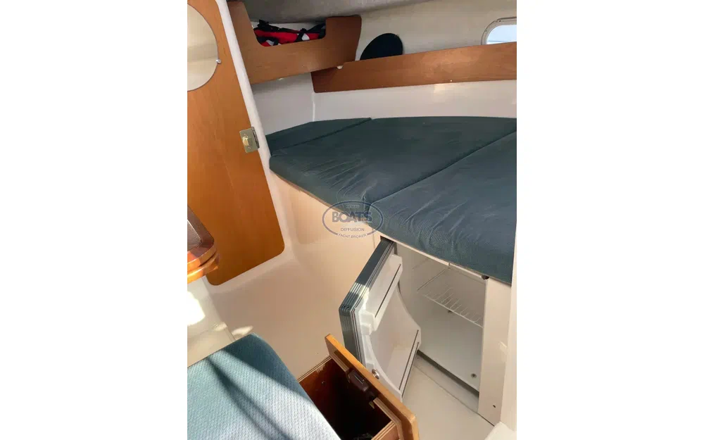 slider 10 Jeanneau Merry Fisher 695