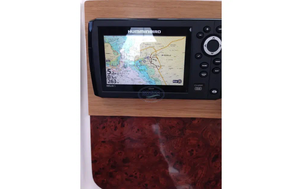 slider 4 Jeanneau Merry Fisher 695