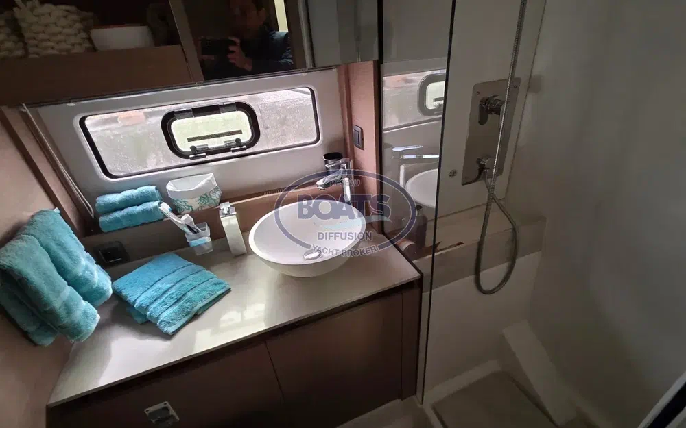 slider 12 Jeanneau Prestige 420 Fly