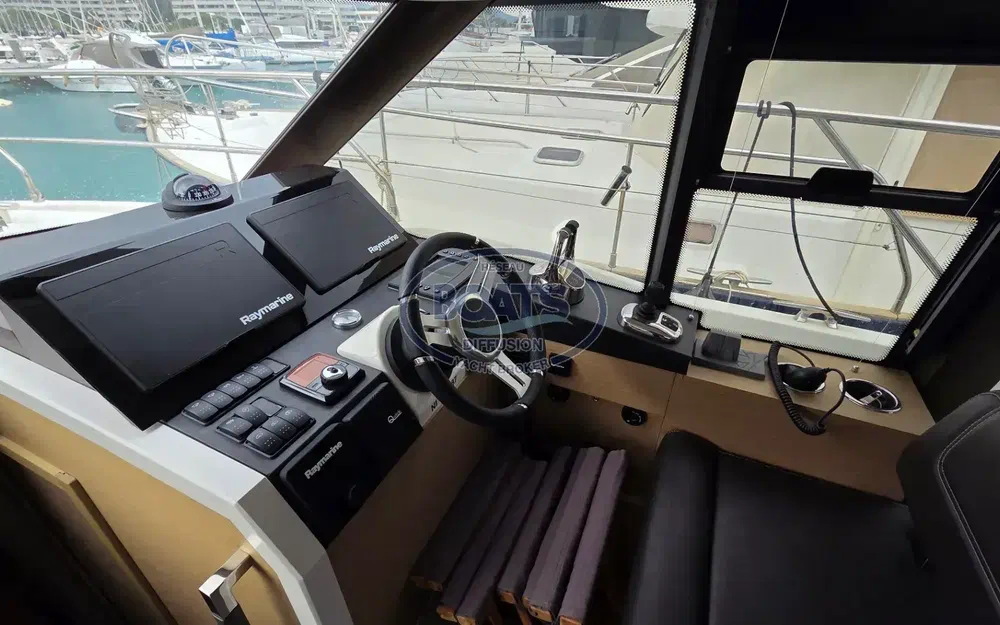 slider 8 Jeanneau Prestige 420 Fly