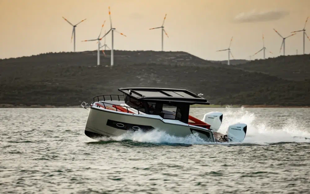 slider 11 Jeanneau WESTHAN WST850