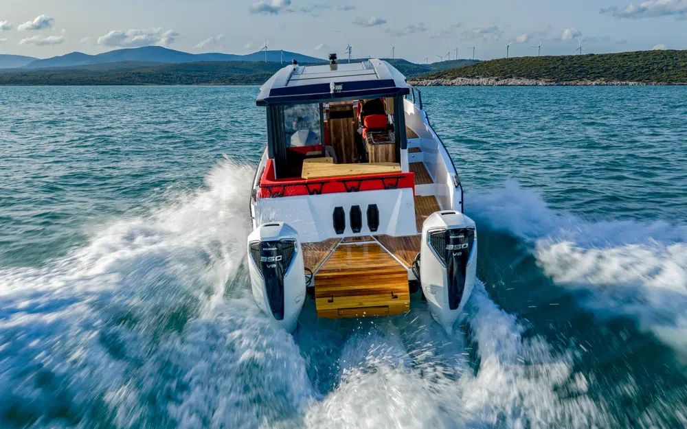 slider 1 Jeanneau WESTHAN WST850