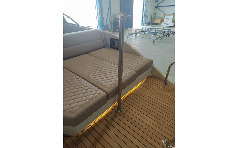 slider 7 Rand Boats Supreme 27