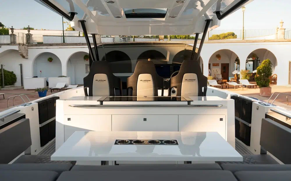slider 12 De Antonio Yachts D36 Open