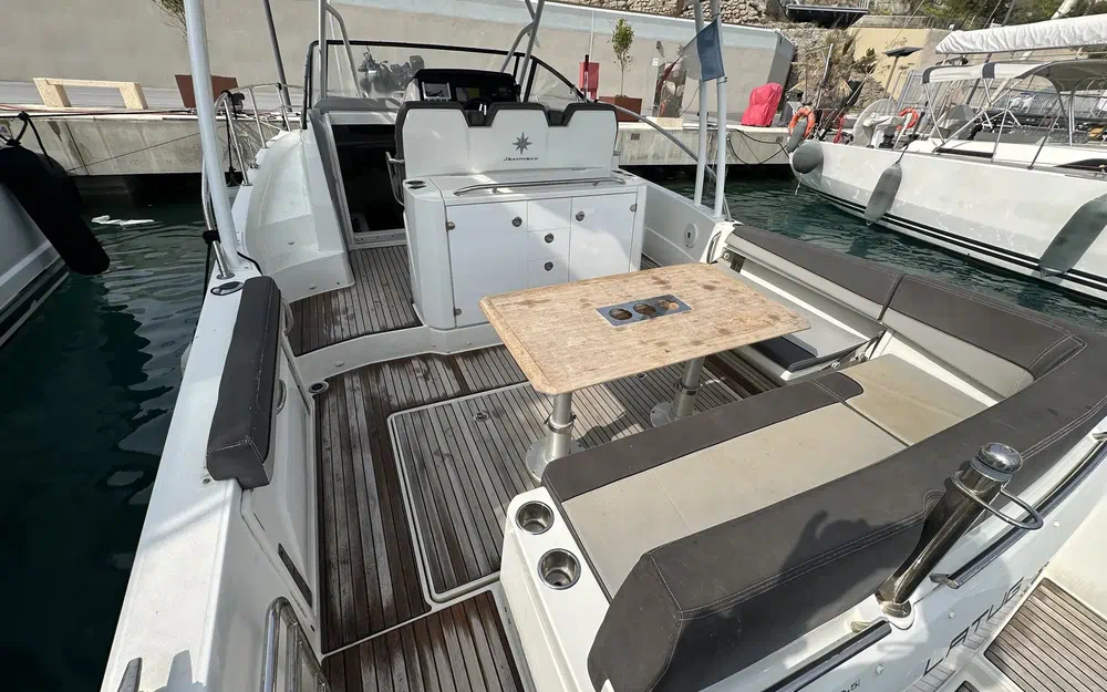 slider 21 Jeanneau Cap Camarat 10.5 WA