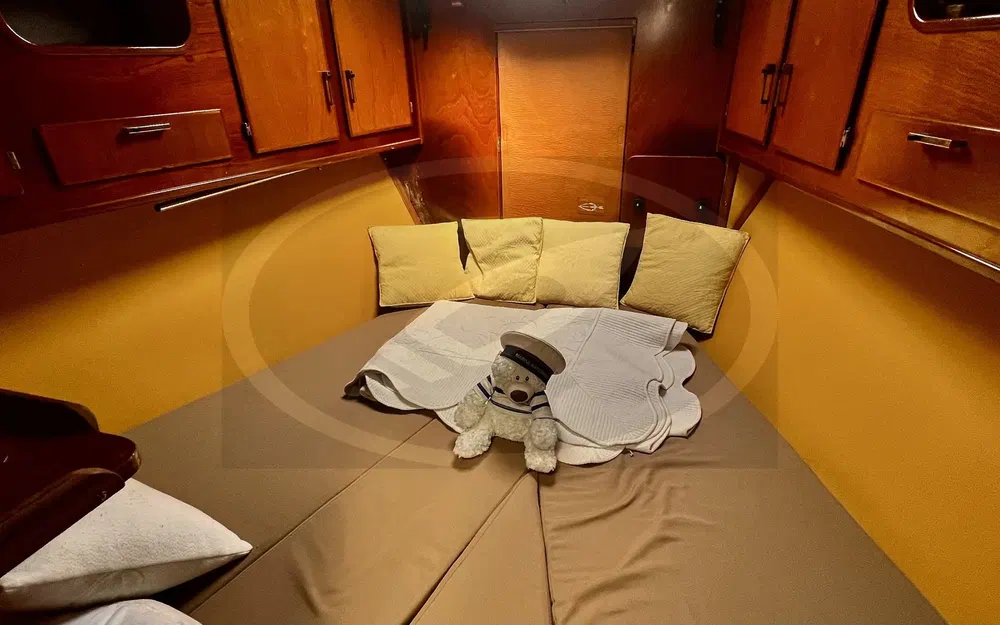 slider 12 Amel Santorin