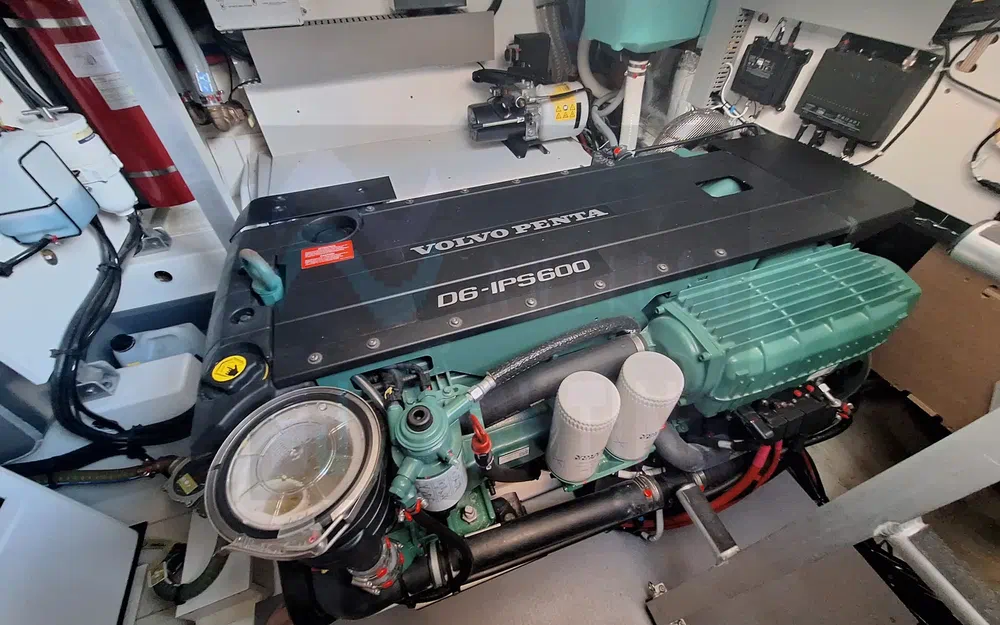 slider 9 Prestige Yachts 460 Fly