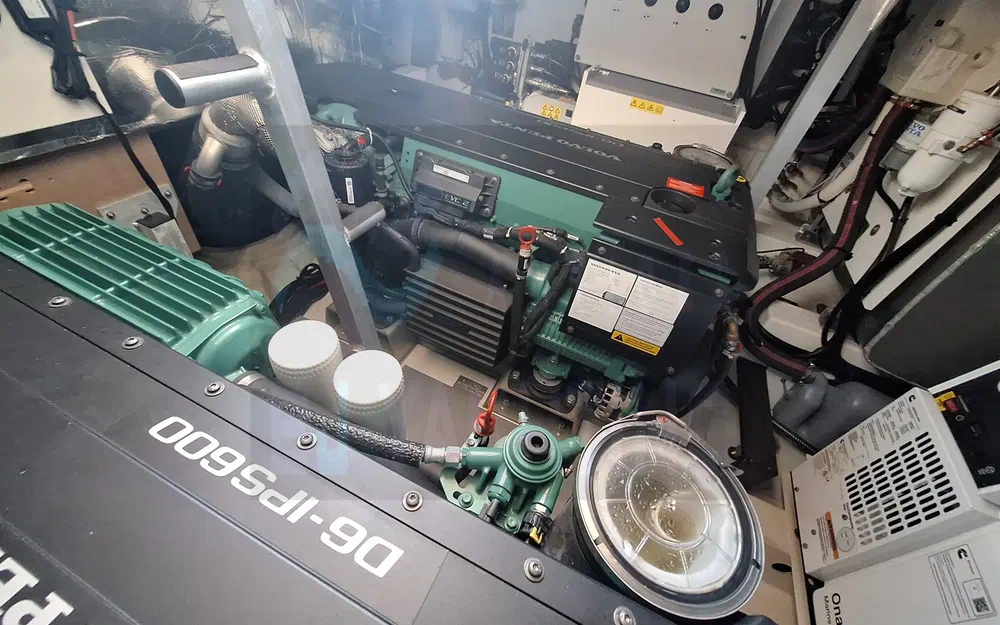 slider 11 Prestige Yachts 460 Fly