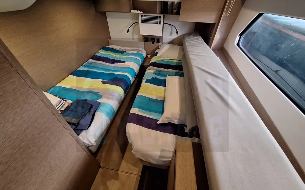 slider 18 Prestige Yachts 460 Fly