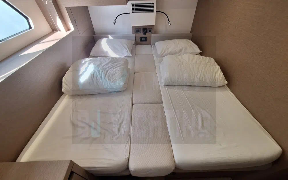 slider 22 Prestige Yachts 460 Fly