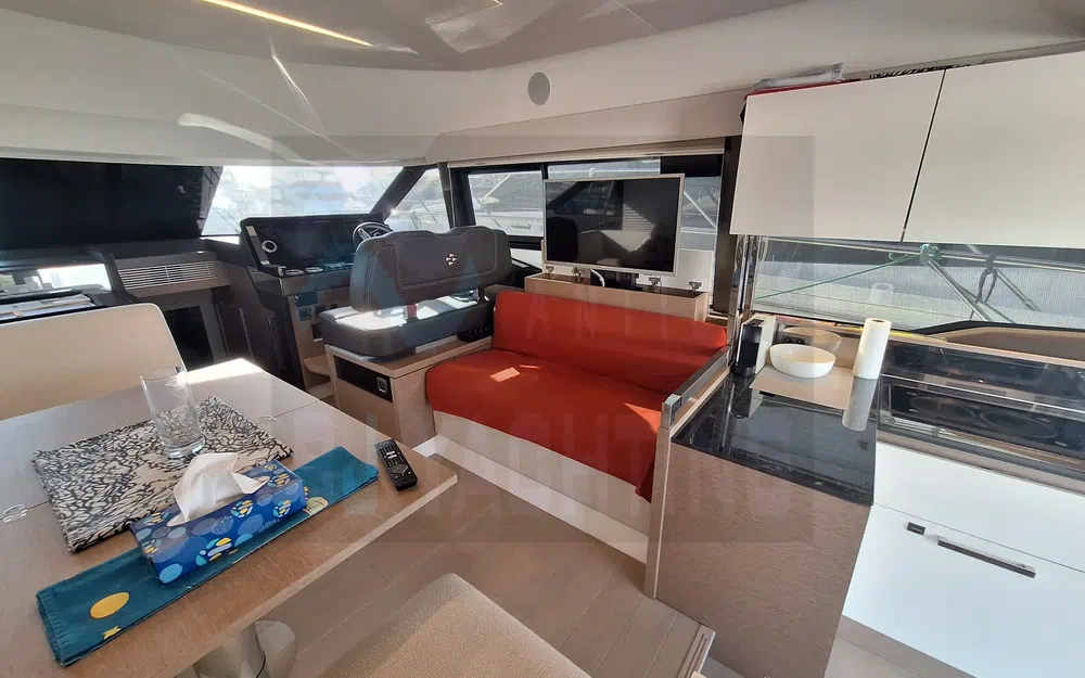 slider 27 Prestige Yachts 460 Fly