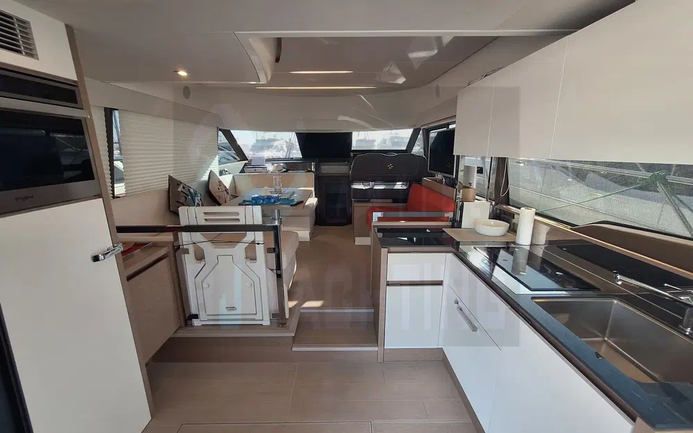 slider 29 Prestige Yachts 460 Fly