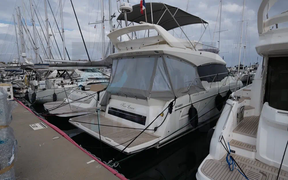 slider 33 Prestige Yachts 460 Fly