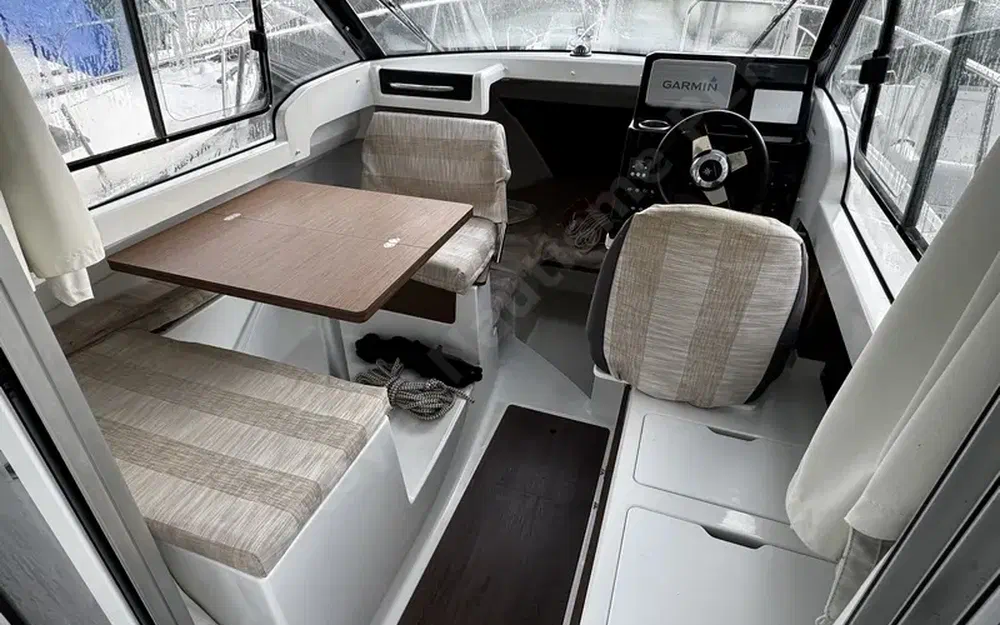 slider 12 Jeanneau Merry Fisher 695