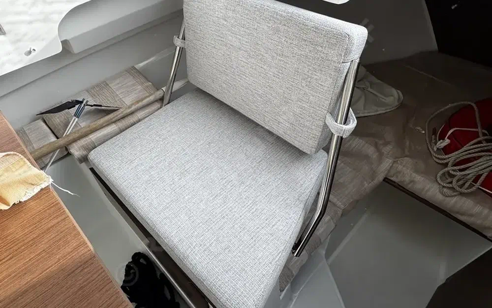 slider 17 Jeanneau Merry Fisher 695