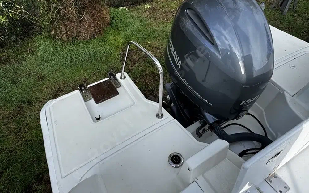 slider 4 Jeanneau Merry Fisher 695