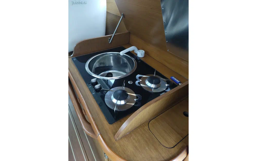 slider 7 Jeanneau Merry Fisher 805