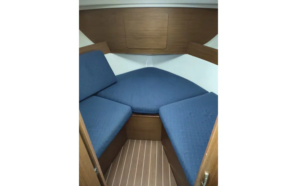 slider 9 Jeanneau Merry Fisher 805