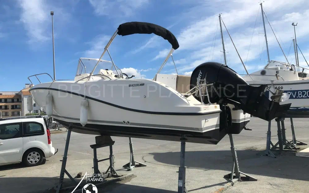 slider 1 Quicksilver 675 Open