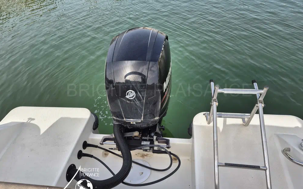 slider 4 Quicksilver 675 Open