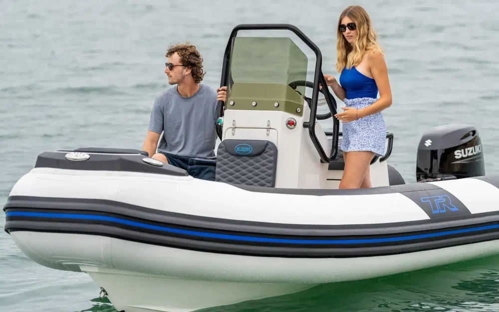 slider 1 3D Tender TR 54