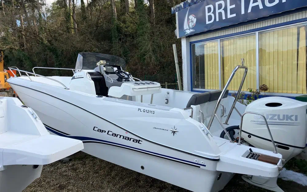 slider 1 Jeanneau Cap Camarat 6.5 CC Serie 3