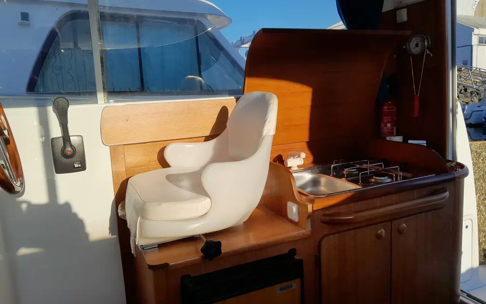 slider 7 Jeanneau Merry Fisher 805 Limited