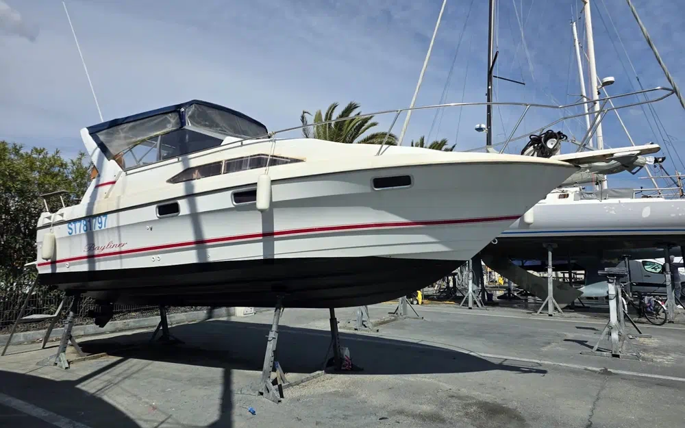 slider 1 Bayliner 2655 Ciera Sunbridge