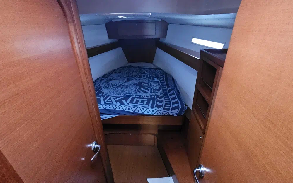 slider 9 Dufour 40 E Performance