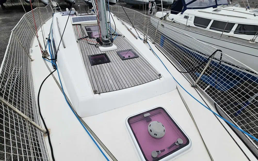 slider 12 Dufour 40 E Performance