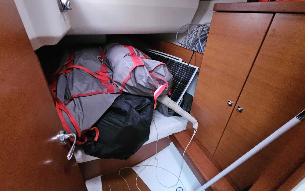 slider 17 Dufour 40 E Performance